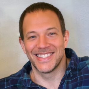 Jason Lange headshot